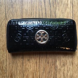 Tory Burch wallet